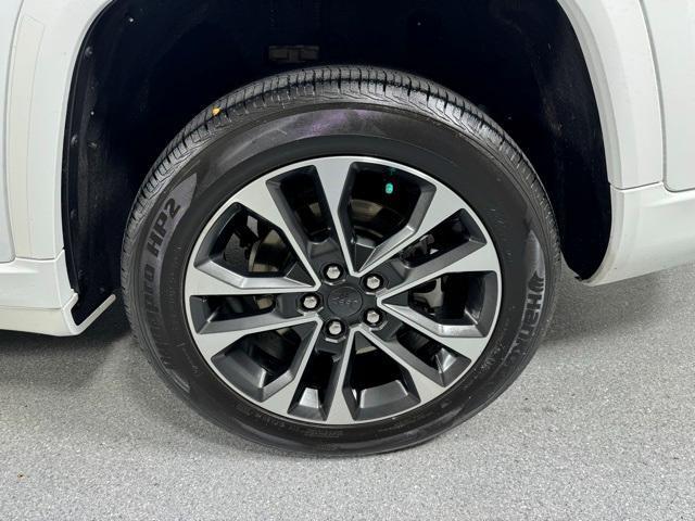used 2021 Jeep Grand Cherokee L car, priced at $33,887