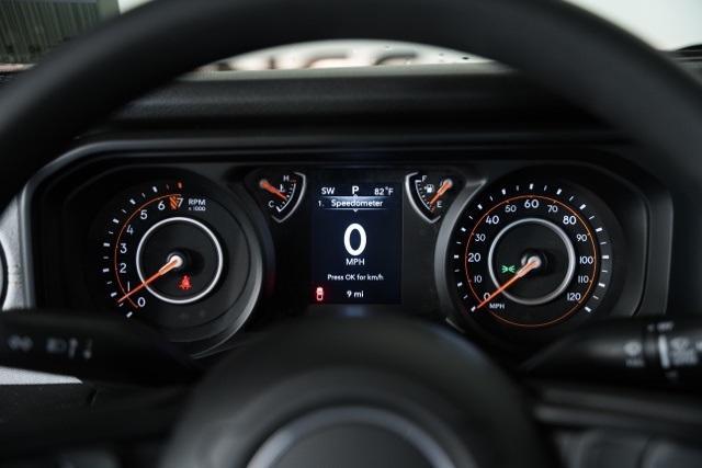 new 2025 Jeep Gladiator car, priced at $36,579