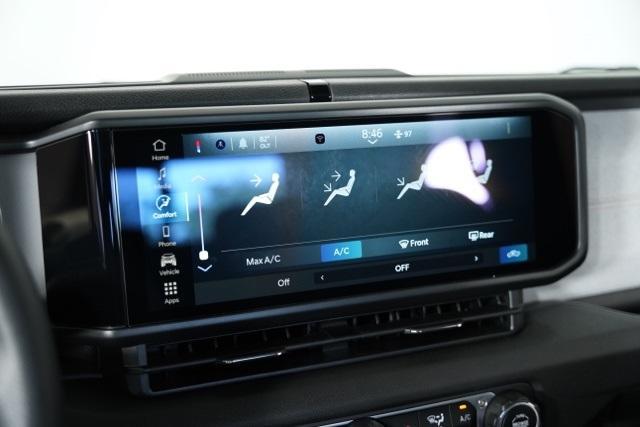 new 2025 Jeep Gladiator car, priced at $36,579
