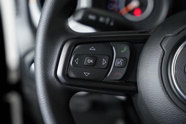 new 2025 Jeep Gladiator car, priced at $36,579