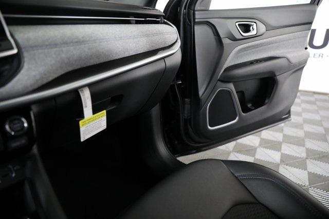 new 2025 Jeep Compass car, priced at $26,117