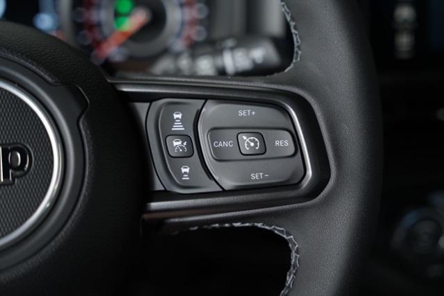new 2025 Jeep Wrangler car, priced at $44,827