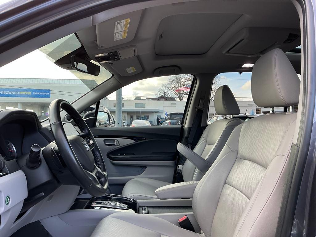 used 2021 Honda Pilot car, priced at $32,888