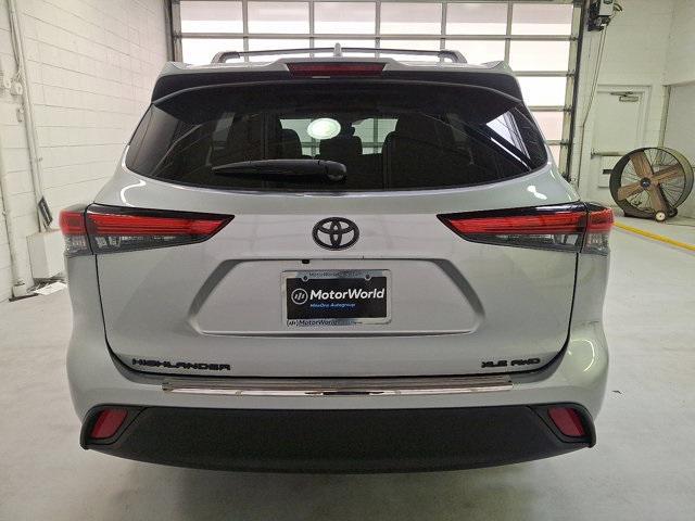 used 2022 Toyota Highlander car, priced at $37,200
