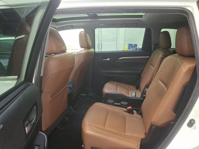 used 2019 Toyota Highlander car, priced at $28,100