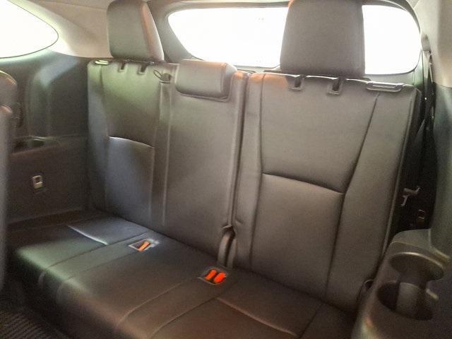 used 2022 Toyota Highlander car, priced at $39,100