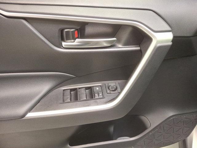 used 2020 Toyota RAV4 car, priced at $27,600