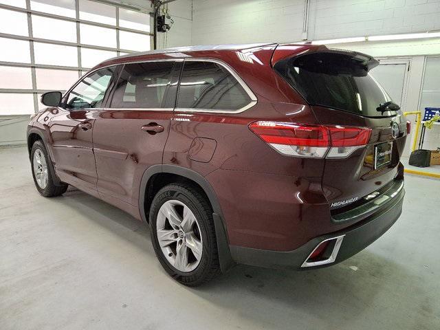 used 2019 Toyota Highlander car, priced at $31,300