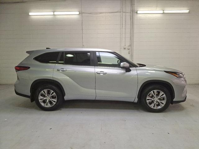 used 2023 Toyota Highlander car, priced at $32,600