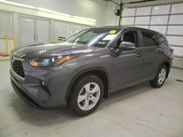 used 2024 Toyota Highlander car, priced at $39,700