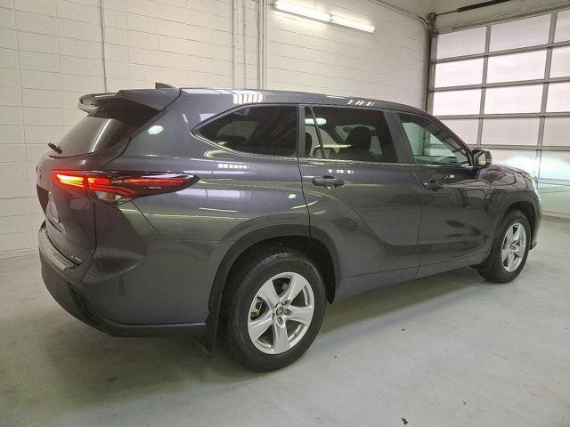 used 2024 Toyota Highlander car, priced at $39,700
