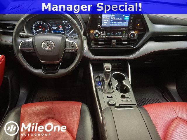 used 2021 Toyota Highlander car, priced at $34,300