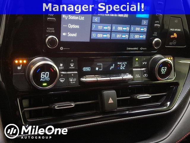used 2021 Toyota Highlander car, priced at $34,300
