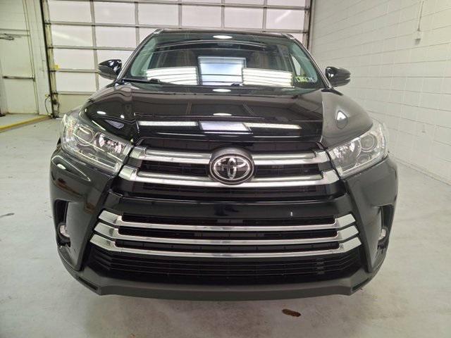 used 2019 Toyota Highlander car, priced at $29,600