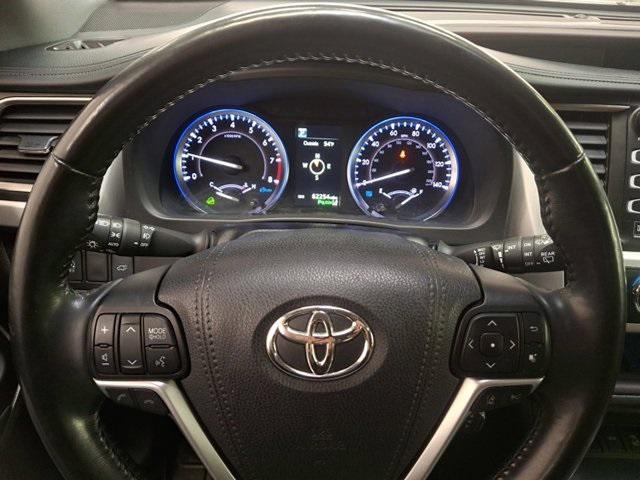 used 2019 Toyota Highlander car, priced at $29,600