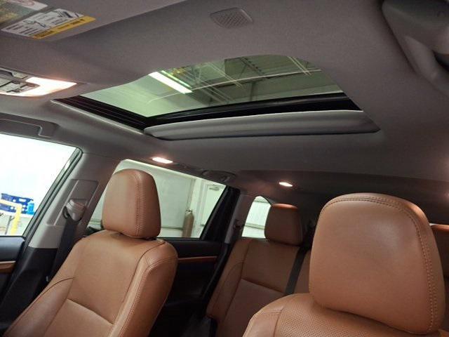 used 2019 Toyota Highlander car, priced at $29,600