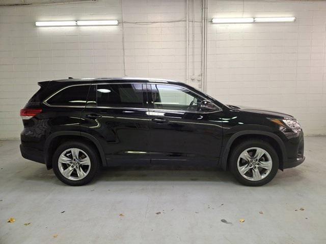used 2019 Toyota Highlander car, priced at $29,600