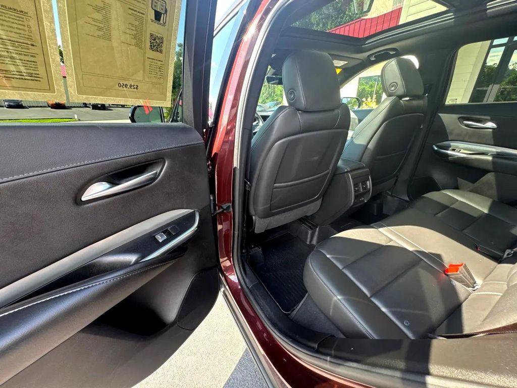 used 2022 Cadillac XT4 car, priced at $29,950