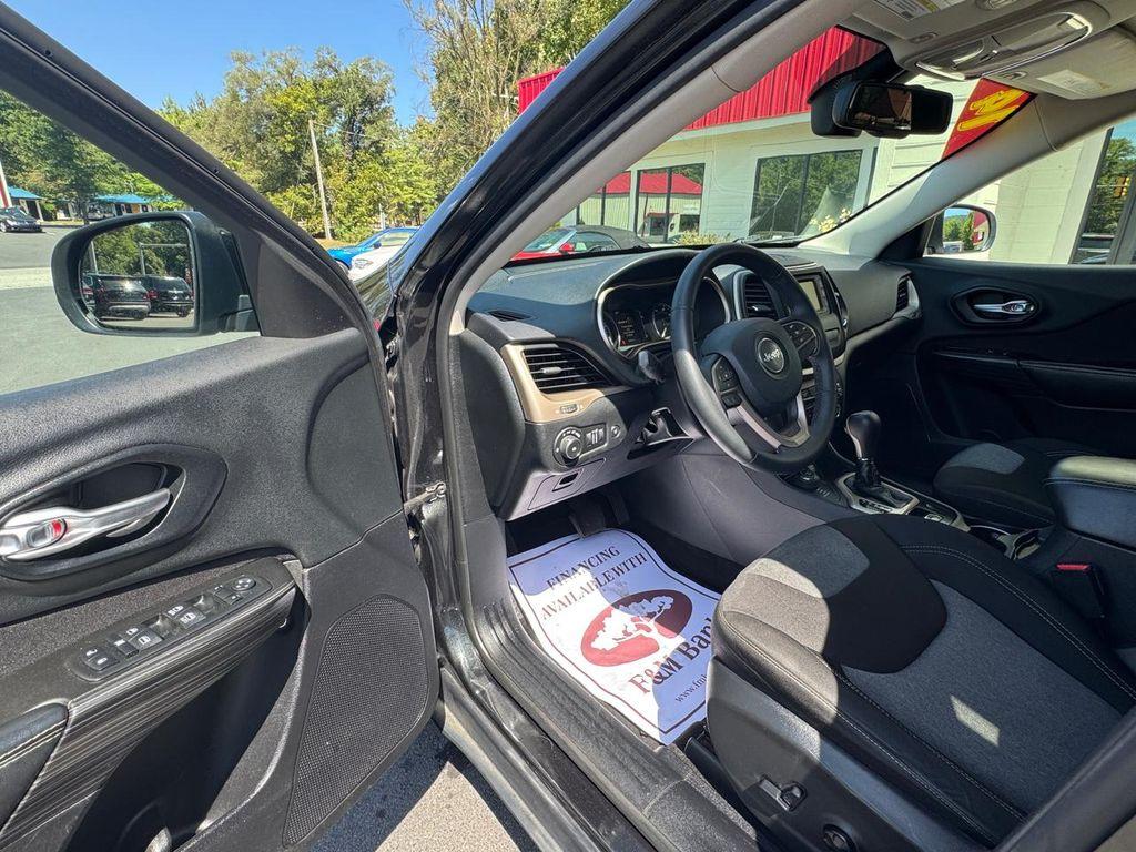 used 2014 Jeep Cherokee car, priced at $12,950