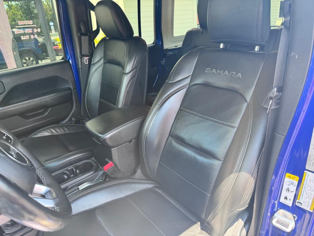 used 2018 Jeep Wrangler Unlimited car, priced at $31,950