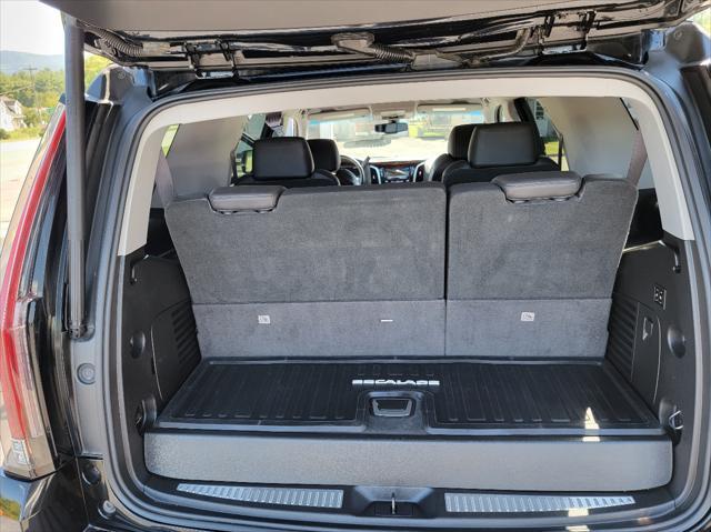 used 2016 Cadillac Escalade car, priced at $26,950