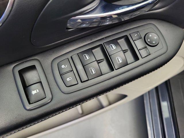 used 2014 Chrysler Town & Country car, priced at $5,462