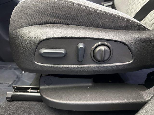 used 2022 Chevrolet Equinox car, priced at $19,000