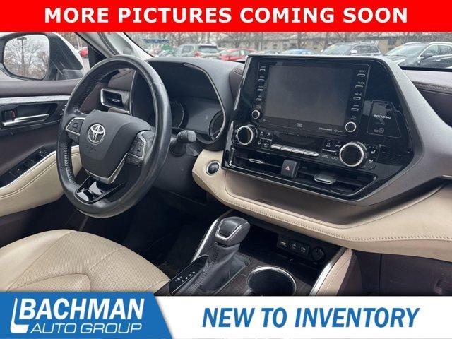 used 2020 Toyota Highlander car, priced at $30,650