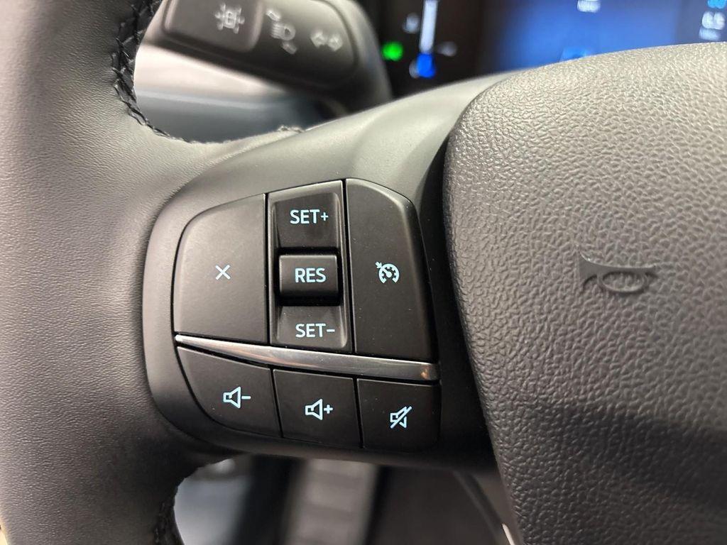 new 2025 Ford Maverick car