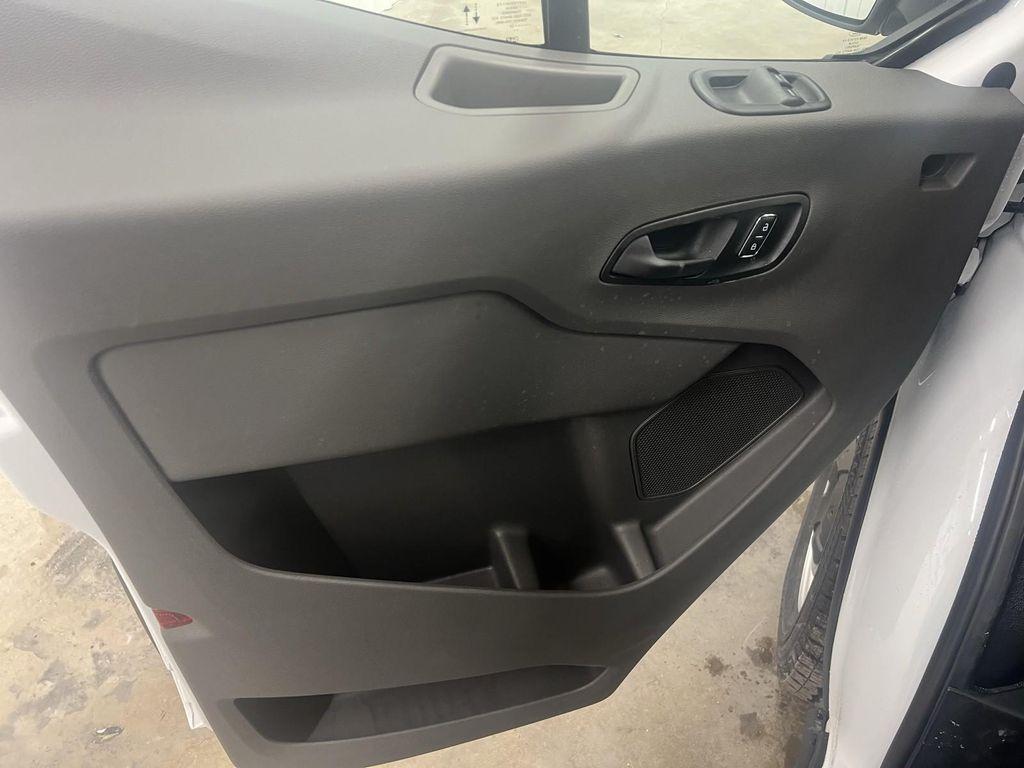 new 2025 Ford Transit-150 car