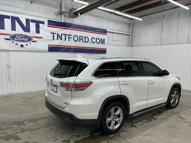 used 2014 Toyota Highlander car, priced at $17,997