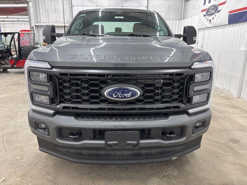 new 2025 Ford F-350 car