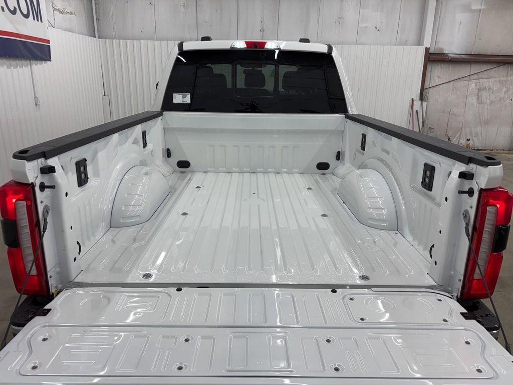 new 2025 Ford F-250 car
