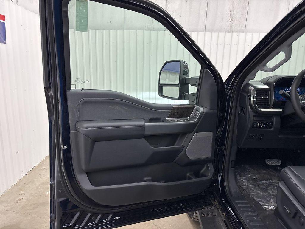 new 2025 Ford F-250 car, priced at $83,948