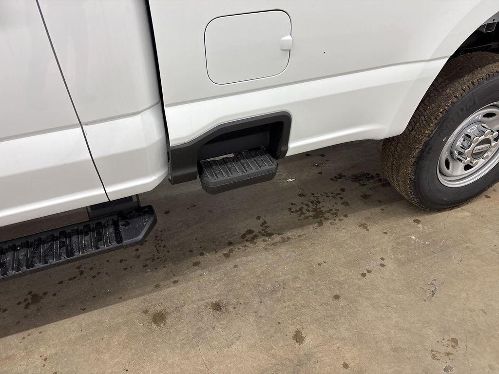 new 2025 Ford F-250 car