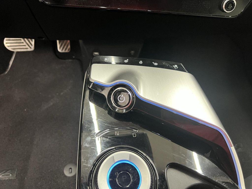 used 2024 Kia EV6 car, priced at $39,000