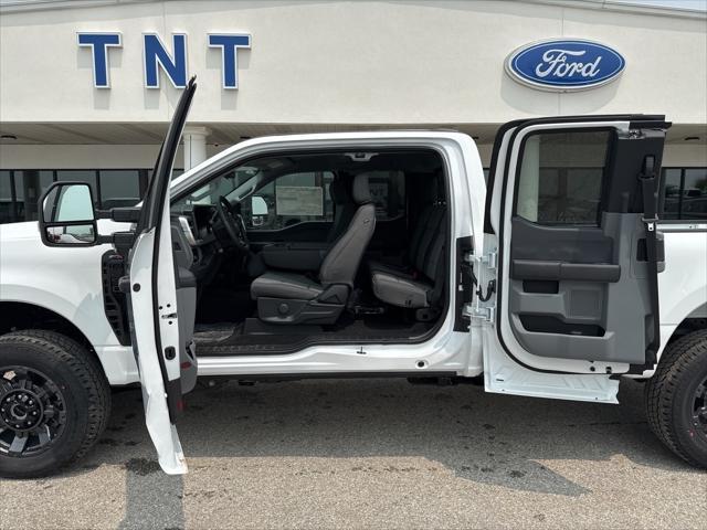 new 2025 Ford F-250 car