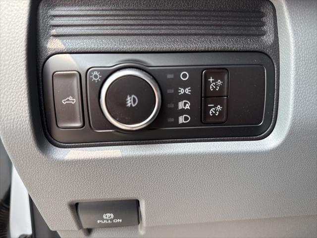 new 2025 Ford F-250 car
