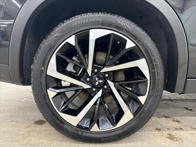 used 2023 Mitsubishi Outlander PHEV car, priced at $25,000