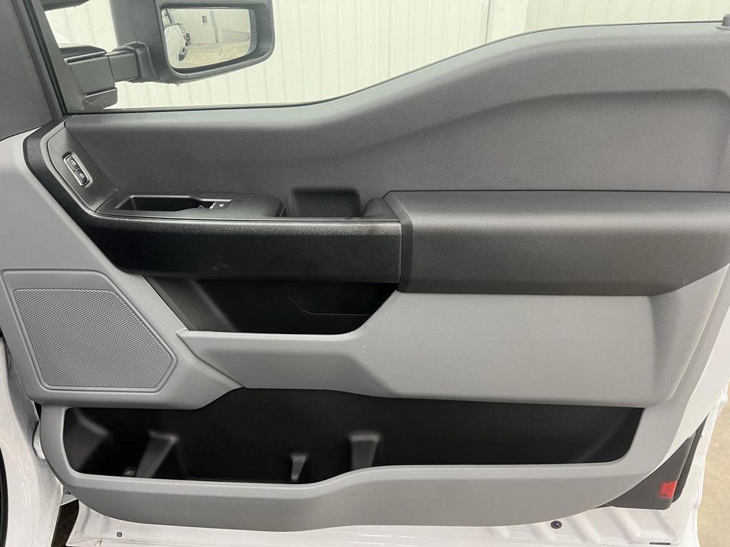 new 2025 Ford F-250 car, priced at $58,875