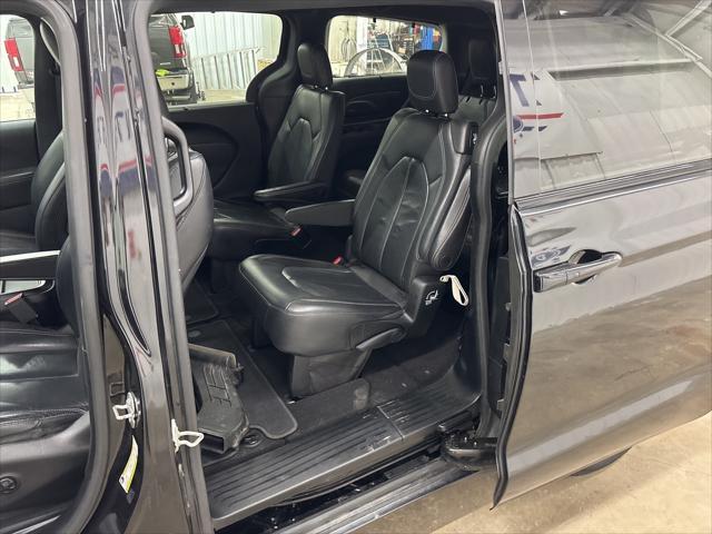used 2018 Chrysler Pacifica car, priced at $13,500