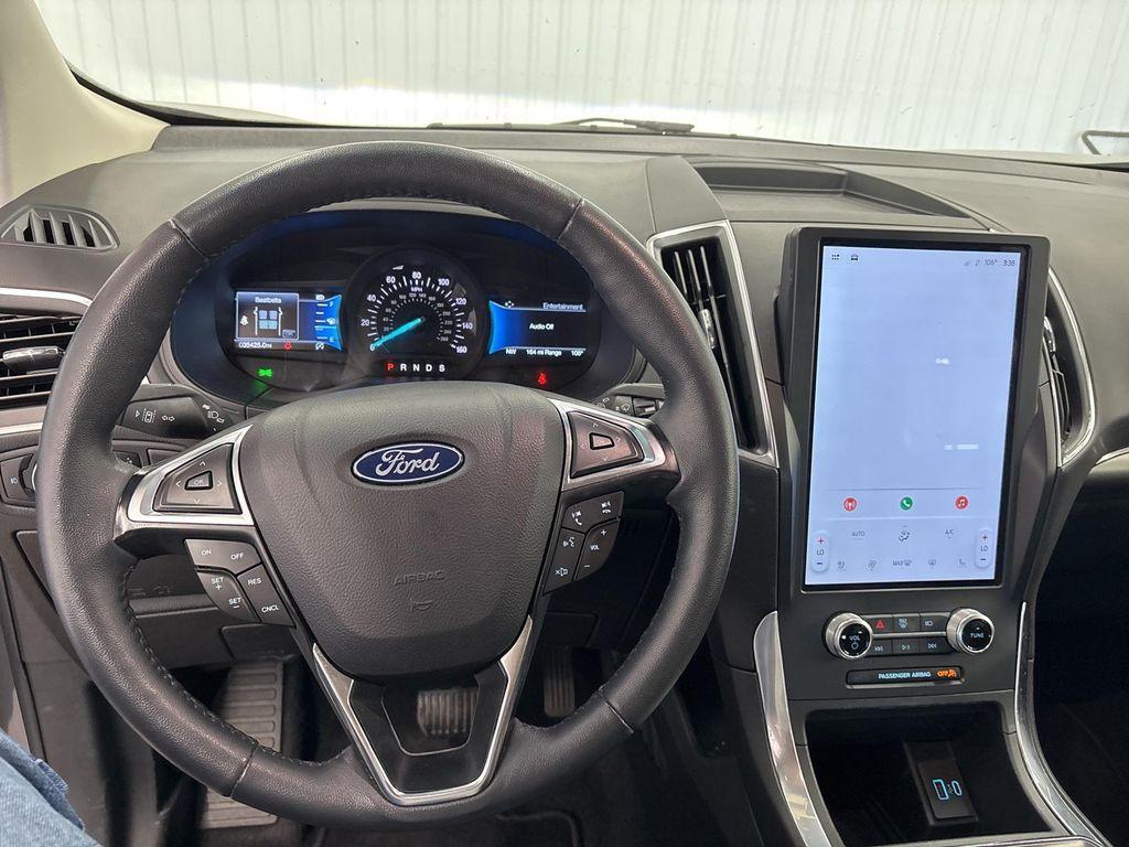 used 2024 Ford Edge car, priced at $30,000