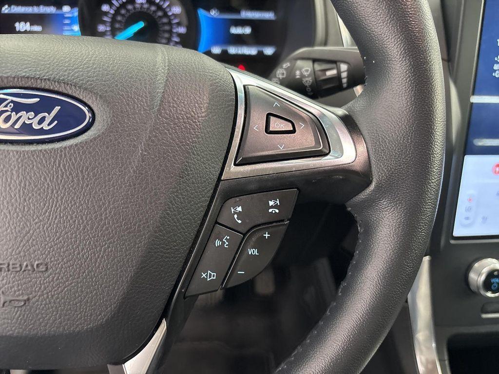 used 2024 Ford Edge car, priced at $30,000