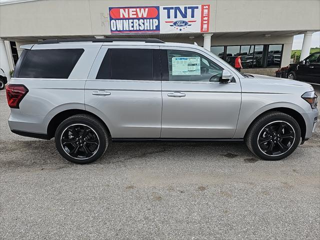 new 2024 Ford Expedition car, priced at $71,568