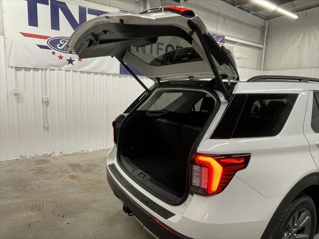 new 2025 Ford Explorer car, priced at $48,085