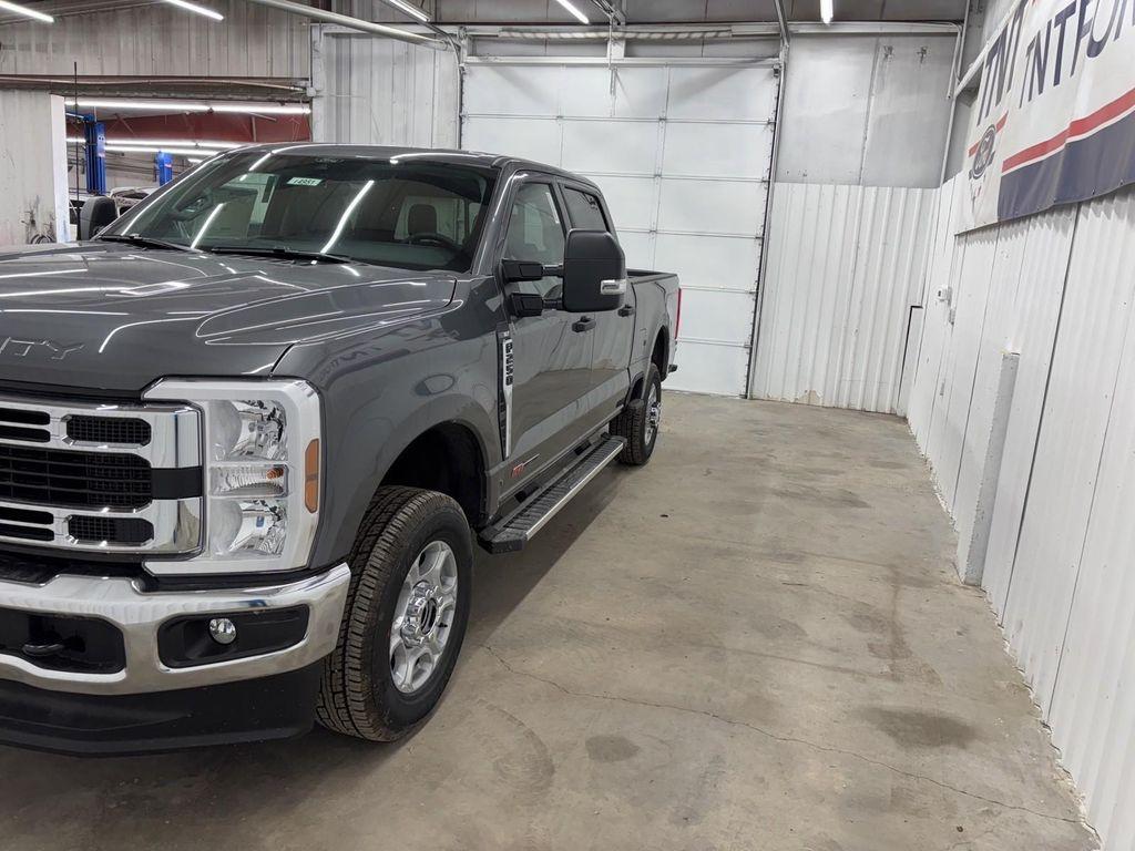 new 2025 Ford F-250 car