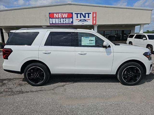 new 2024 Ford Expedition car, priced at $76,904