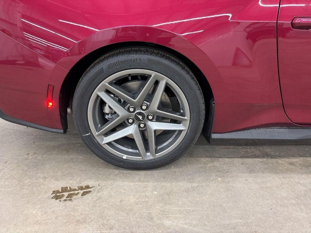 new 2025 Ford Mustang car