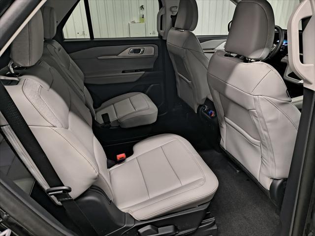 new 2025 Ford Explorer car, priced at $47,400