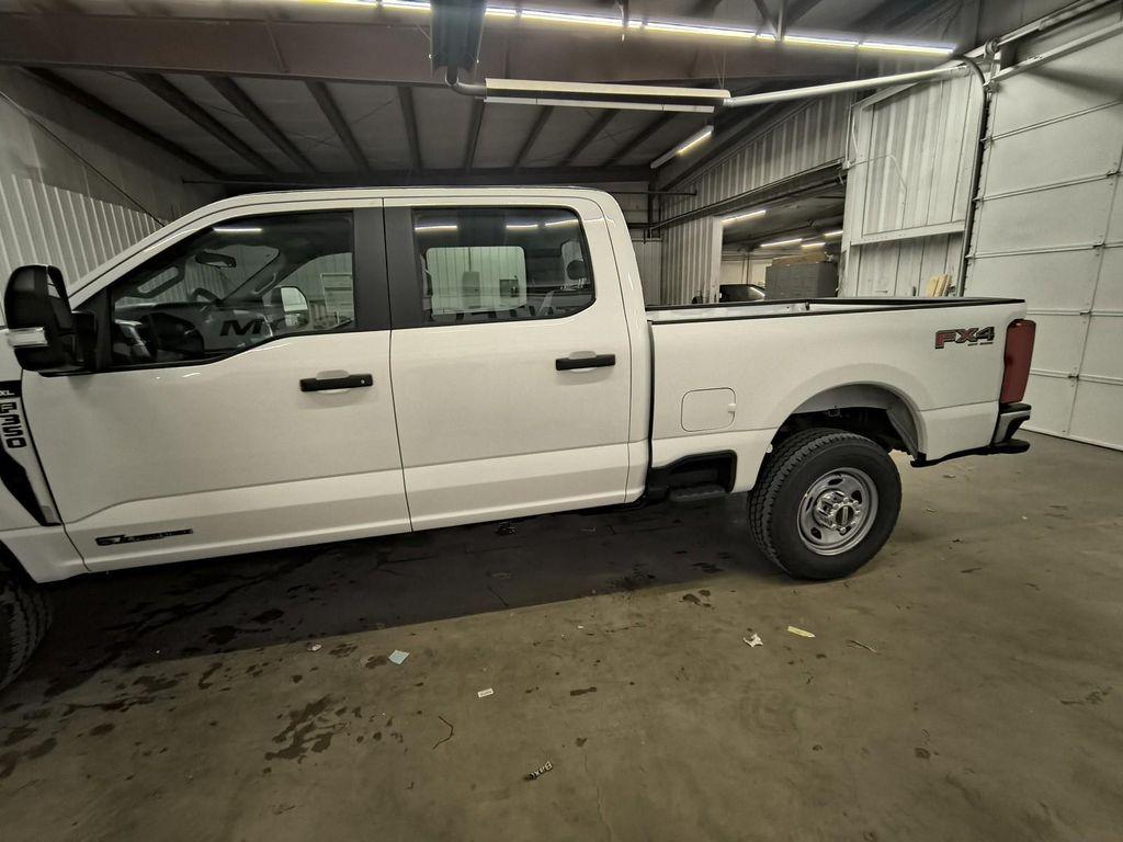 new 2025 Ford F-350 car